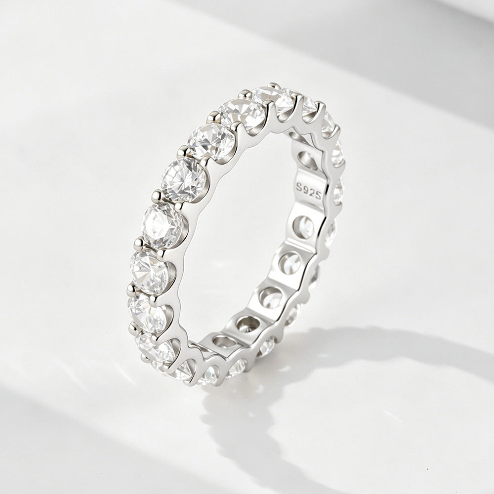 Round Cut CZ Eternity Band Ring – detail view 3