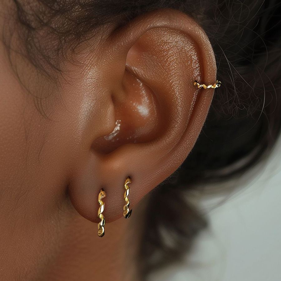 Round Hoop Earrings (A Pair) – detail view 3