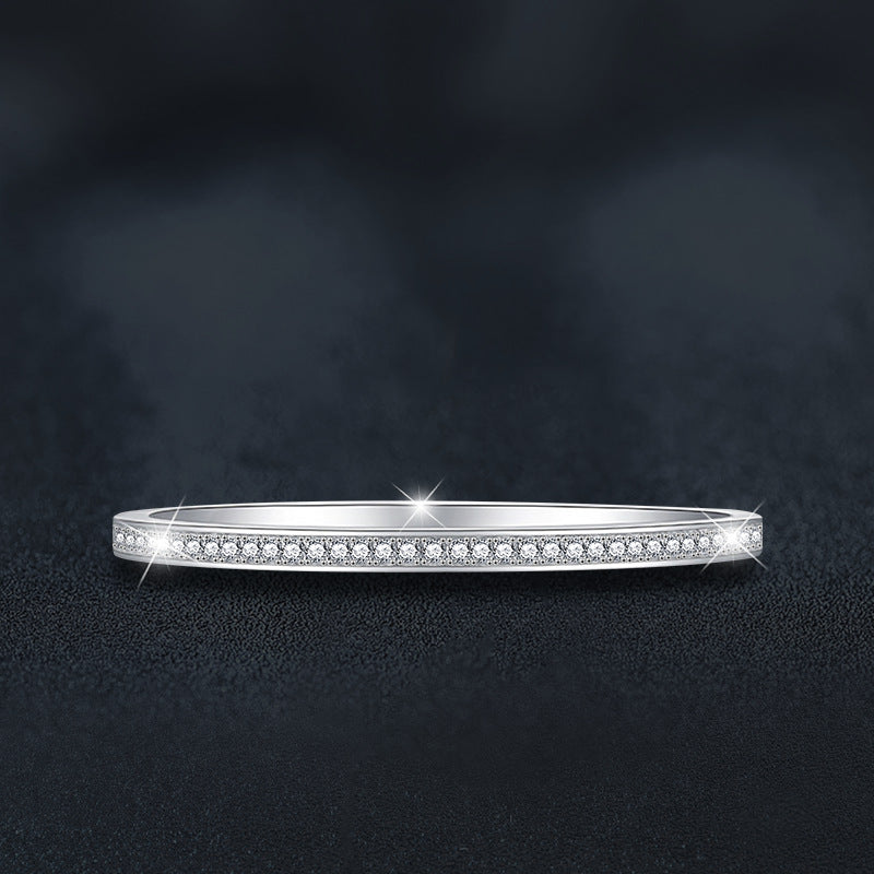 Slim Moissanite Starry Bangle – detail view 3