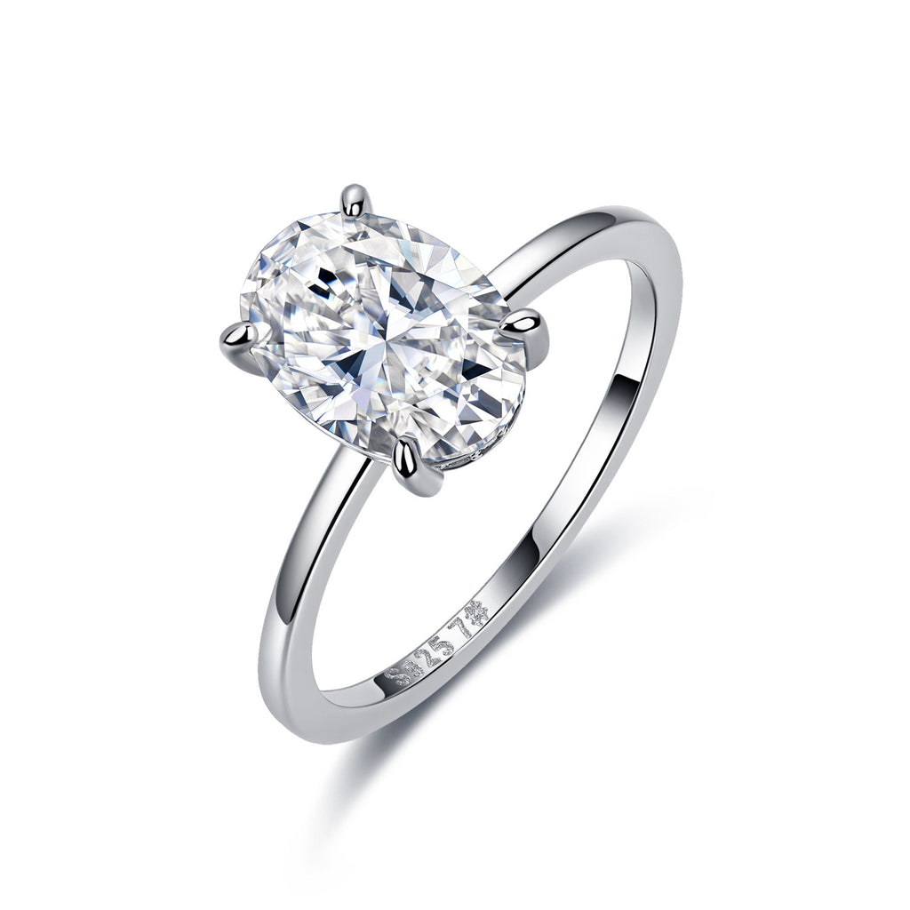 Oval Moissanite Ring – detail view 3