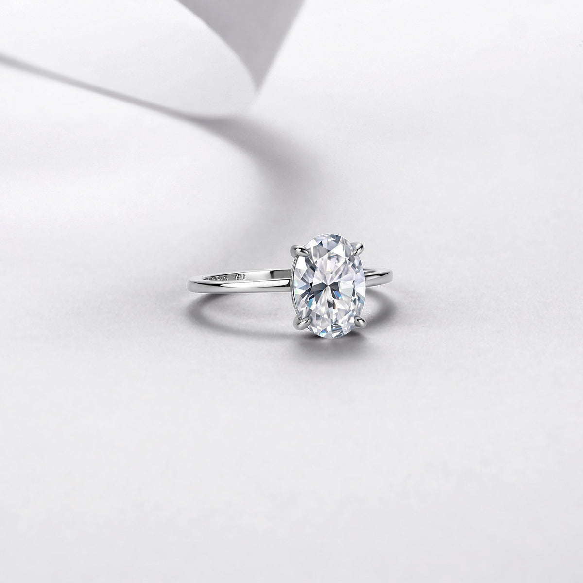 Oval Moissanite Ring – image 4