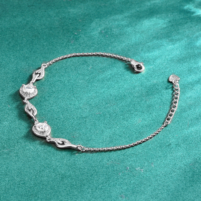 Butterfly Heart Moissanite Bracelet – detail view 3