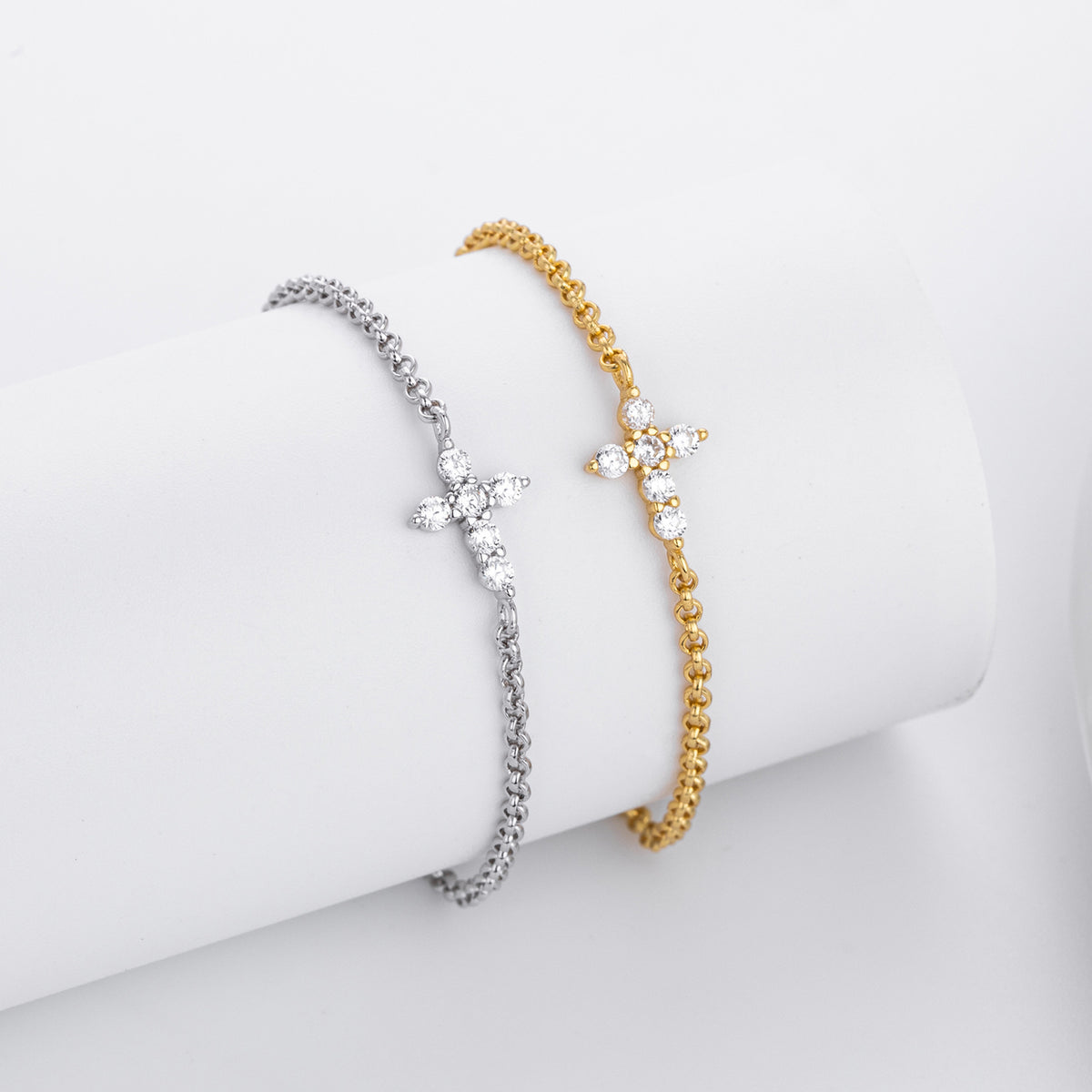 Cross Zirconia Chain Bracelet