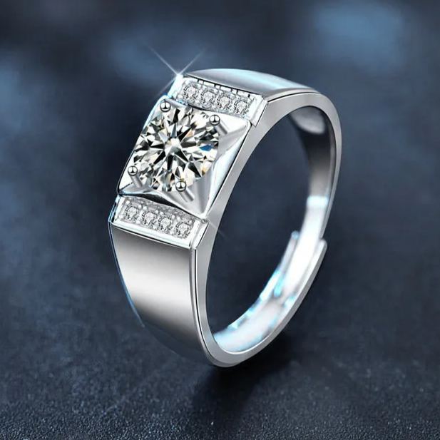 Four-Leaf Clover Men's Moissanite Ring – wholesale moissanite rings