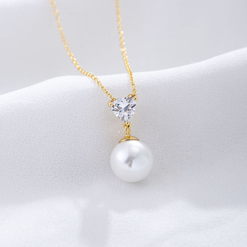 Heart-Shaped Zircon Pearl Necklace