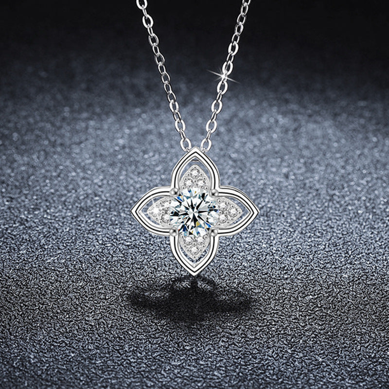 Moissanite Clover Clavicle Necklace – wholesale moissanite jewelry
