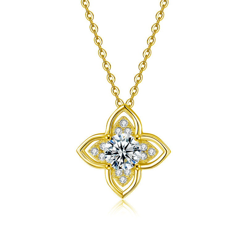 Moissanite Clover Clavicle Necklace – image 6
