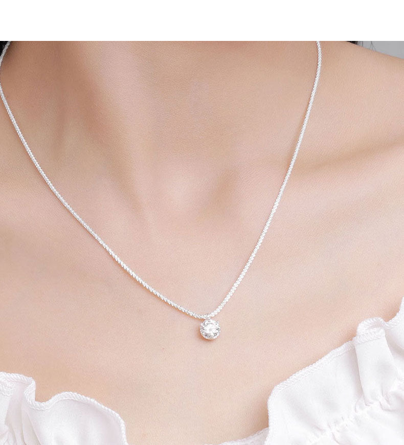 Crown Six-Claw Moissanite Necklace – image 5