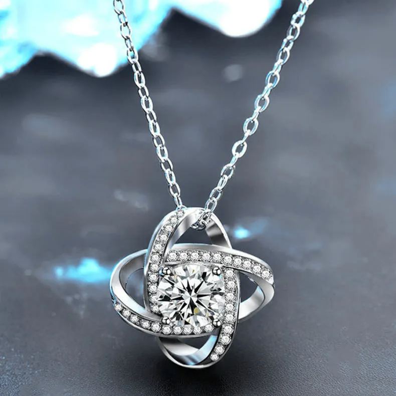 Moissanite Four-Leaf Clover Necklace – wholesale moissanite jewelry