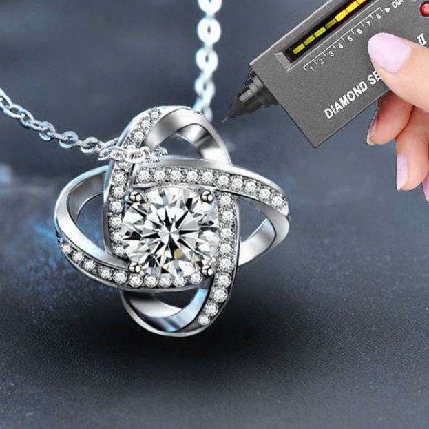 Moissanite Four-Leaf Clover Necklace – image 5