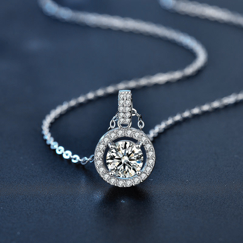Moissanite Round Halo Clavicle Necklace – image 4