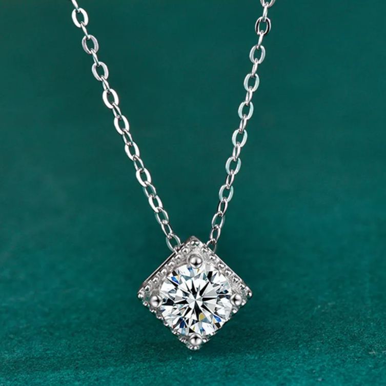 Moissanite Cube Sugar Necklace – wholesale moissanite jewelry