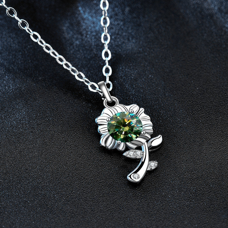 Moissanite Sunflower Pendant Necklace – detail view 3