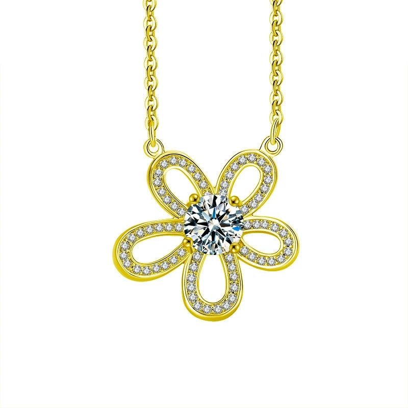 Moissanite Sunflower Necklace – detail view 3