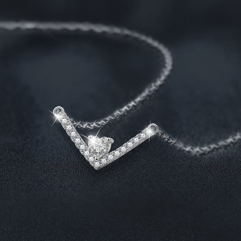 Moissanite V-Shaped Heart Necklace – image 4
