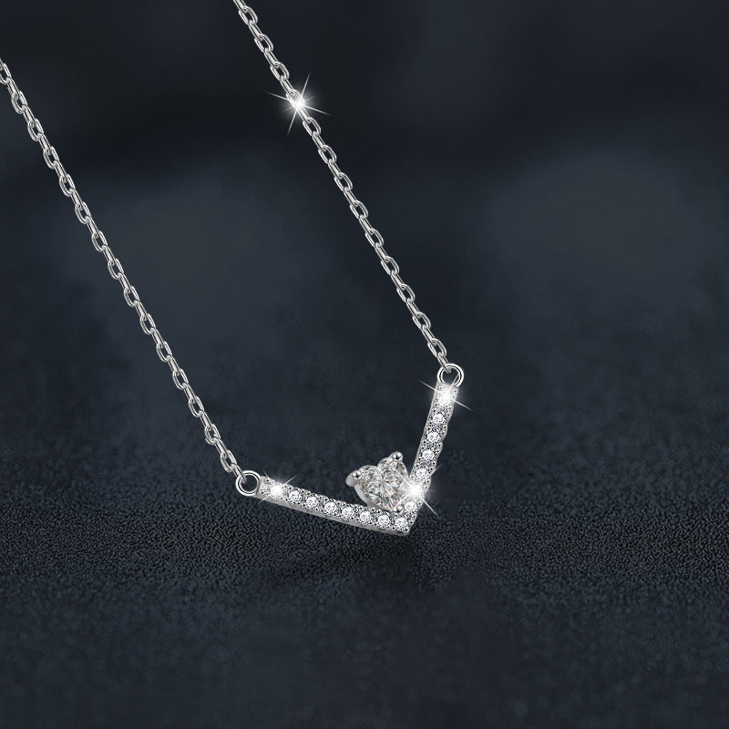 Moissanite V-Shaped Heart Necklace – image 5