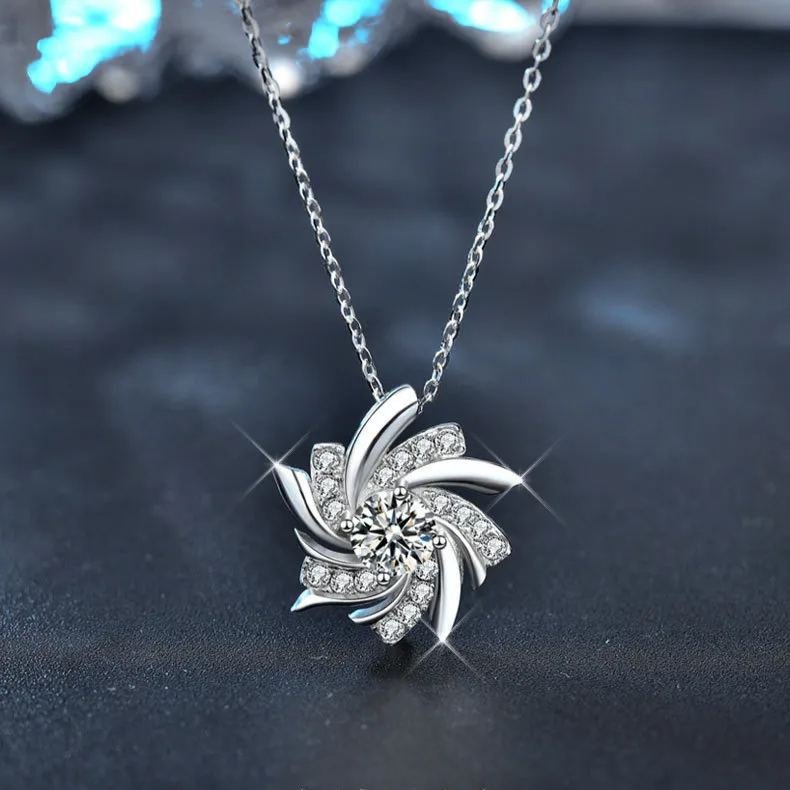 5mm Moissanite Windmill Necklace – detail view 3