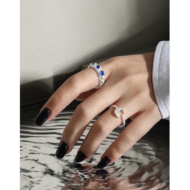 Textured Crescent Moon Open Ring – detail view 3