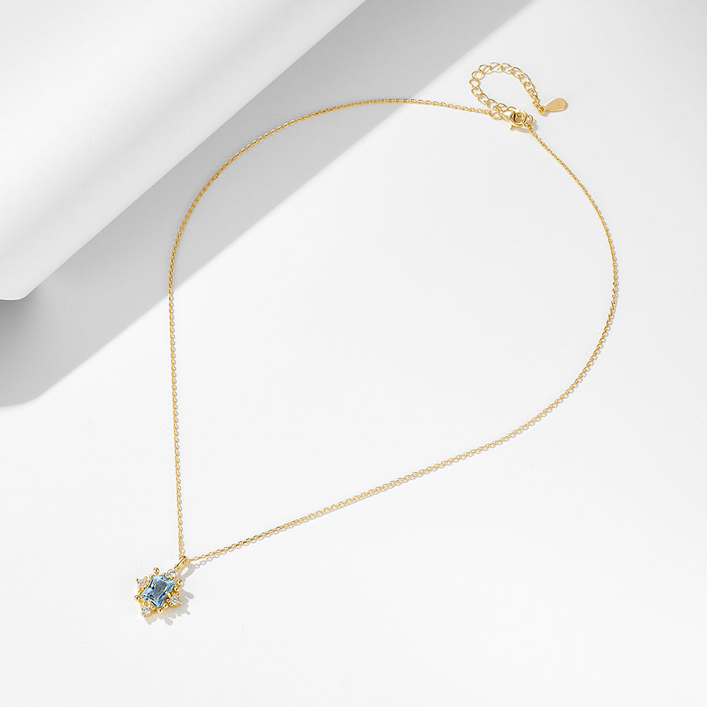 Retro Natural Sky Blue Topaz Necklace – detail view 3