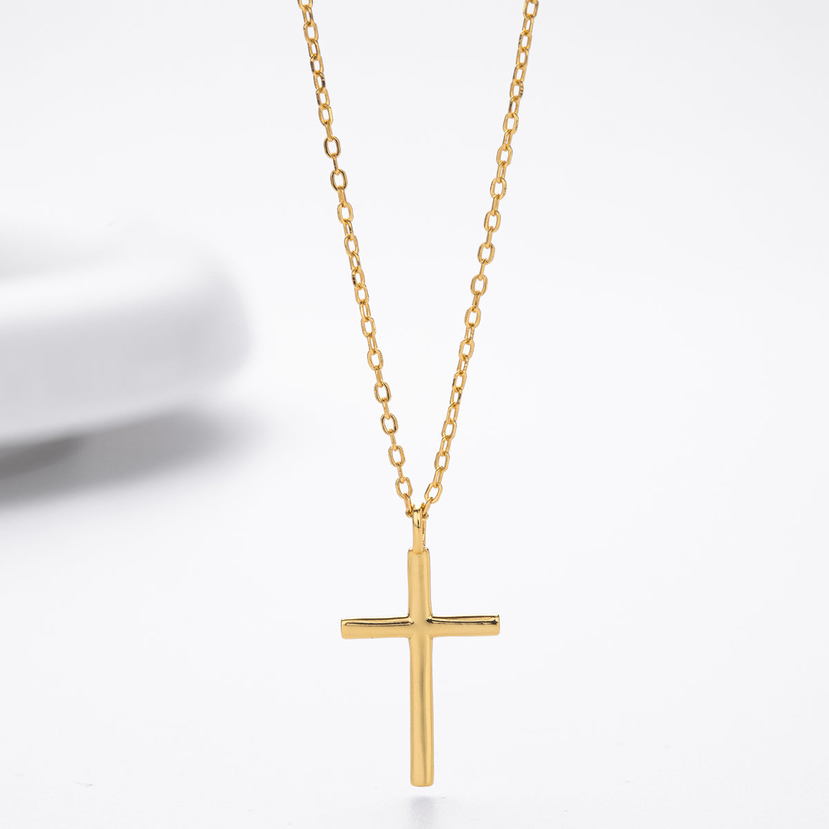 Simple Polished Cross Necklace – detail view 3