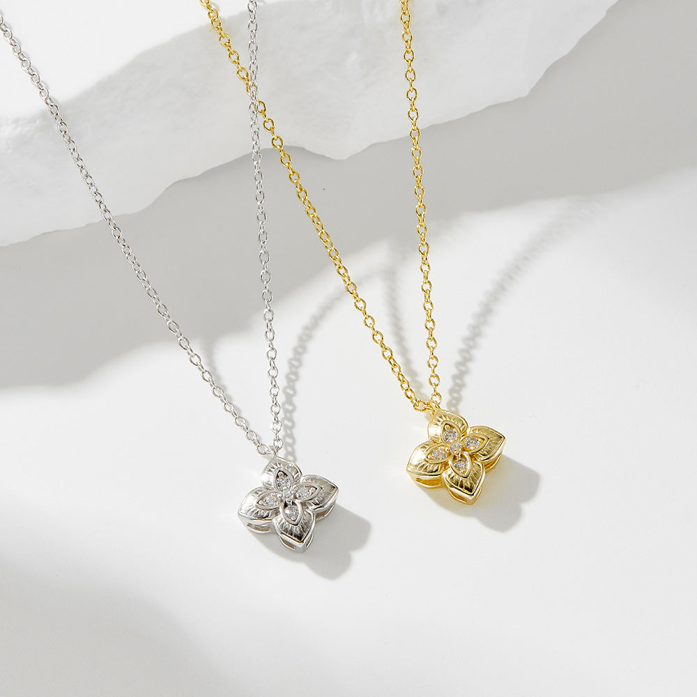 Zircon Inlaid Four-Leaf Clover Pendant Necklace