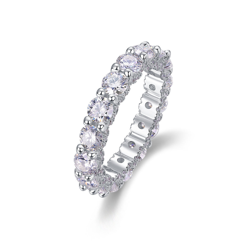 Solitaire Moissanite Solid-Band Ring – detail view 3