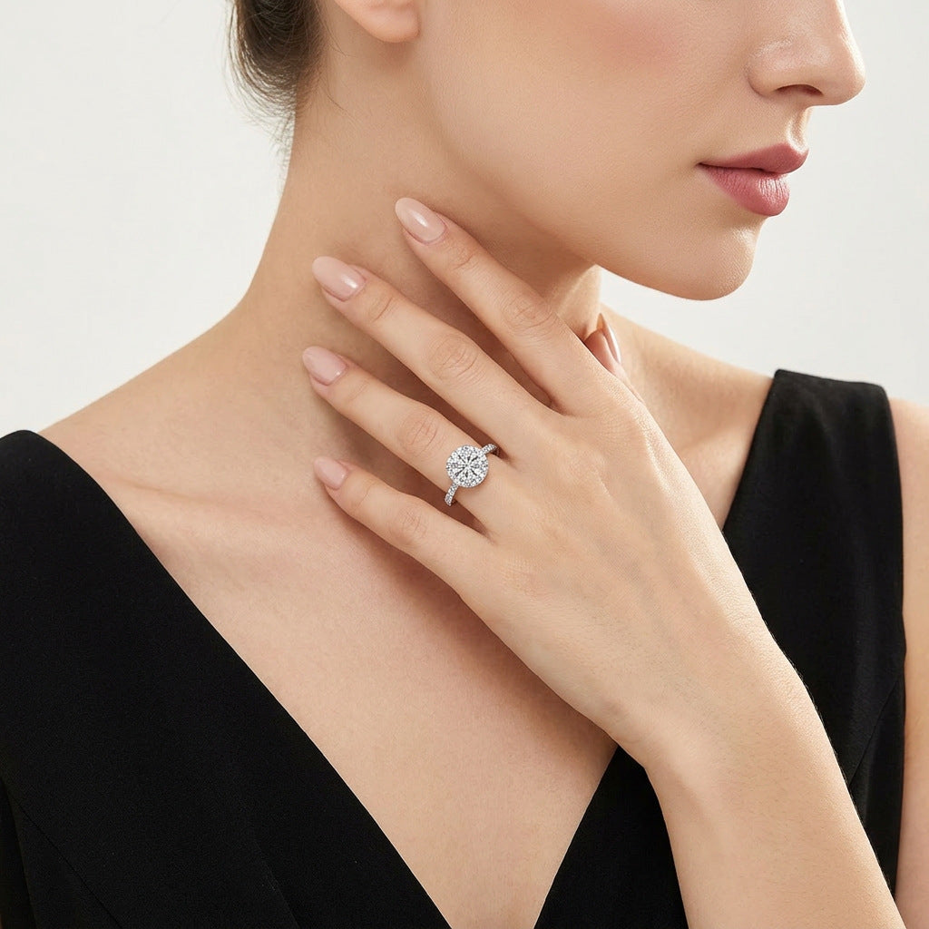Square-Cut Moissanite Sugar Cube Ring – detail view 3