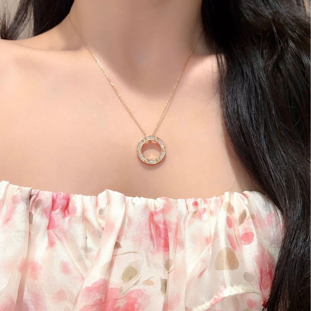 Starry Sky Circle Moissanite Necklace – wholesale moissanite jewelry