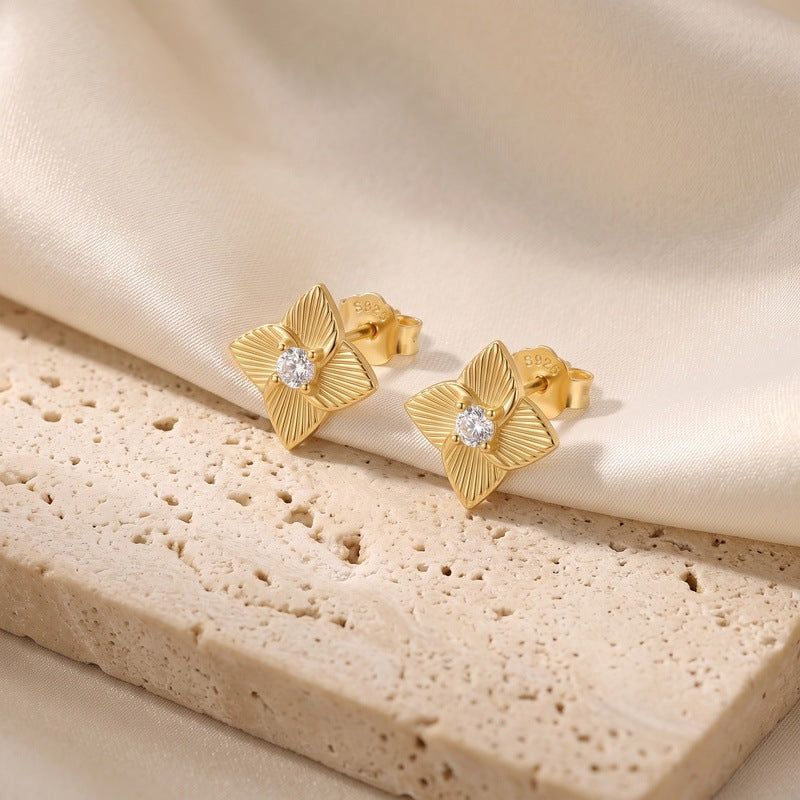 Vintage Sunburst Flower Stud Earrings, Gold Plated – image 5