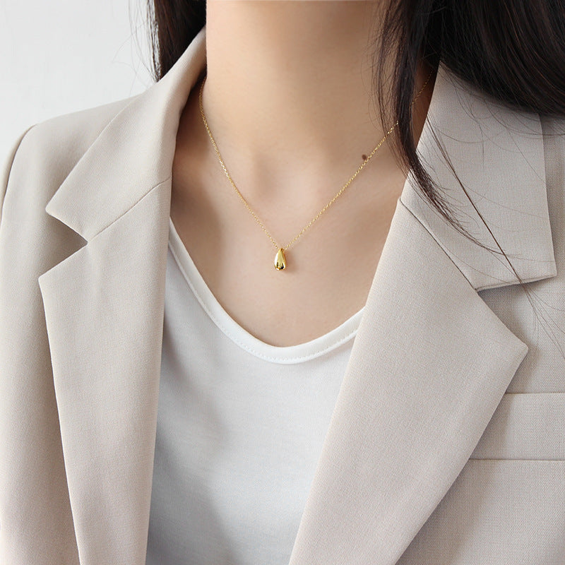 Minimalist Teardrop Pendant Necklace – image 4