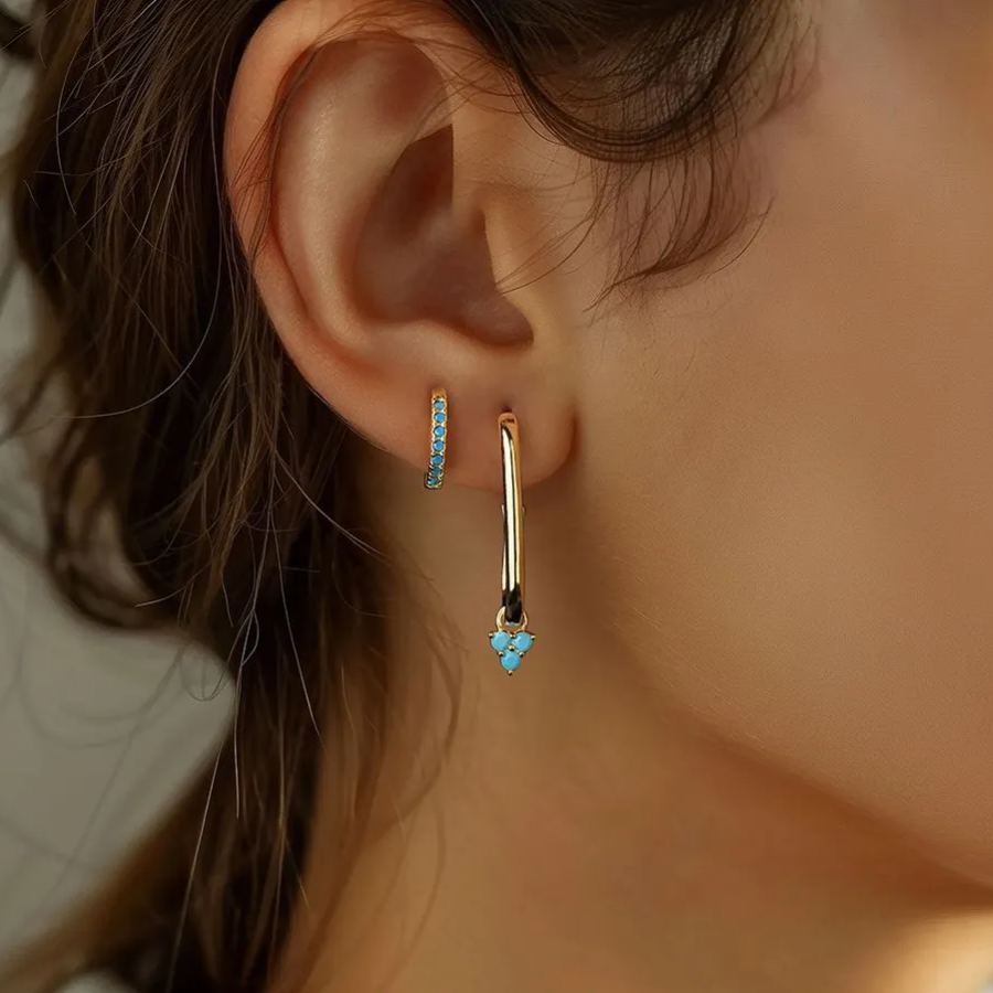 Turquoise Stud Earrings – detail view 3