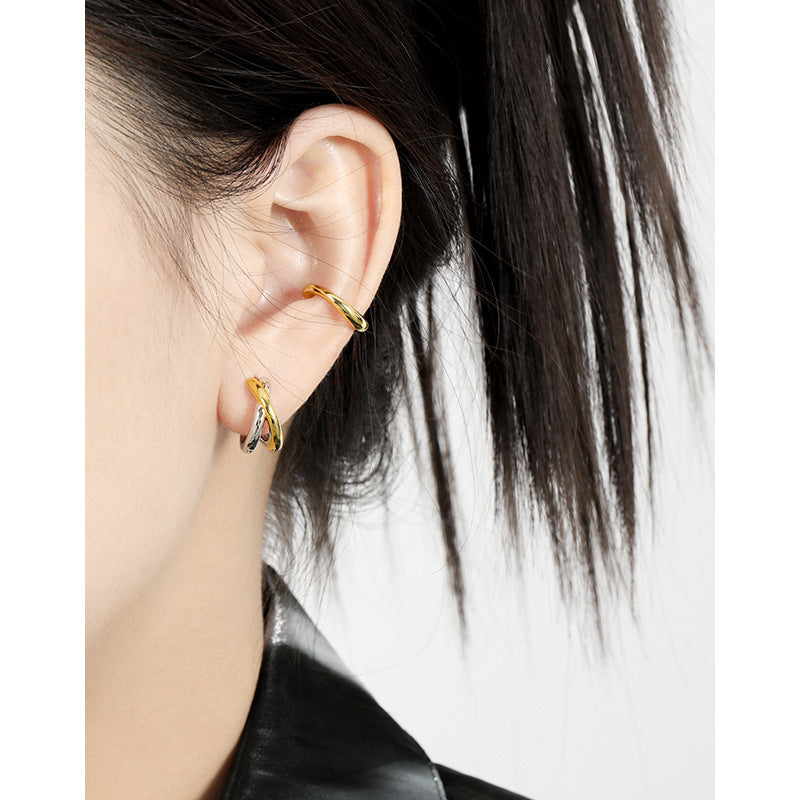 Two-Tone Crisscross Huggie Hoop Earrings – detail view 3