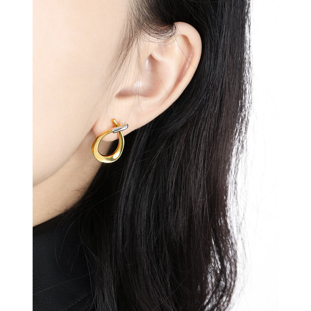 Two-Tone Teardrop Dangle Earrings – image 4