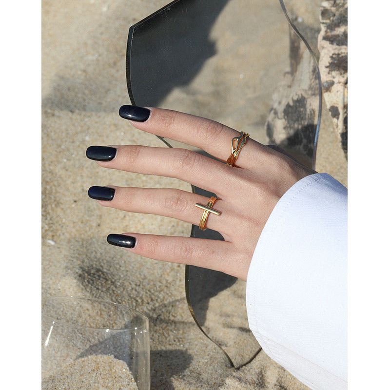 Organic Wavy Openwork Ring – detail view 3