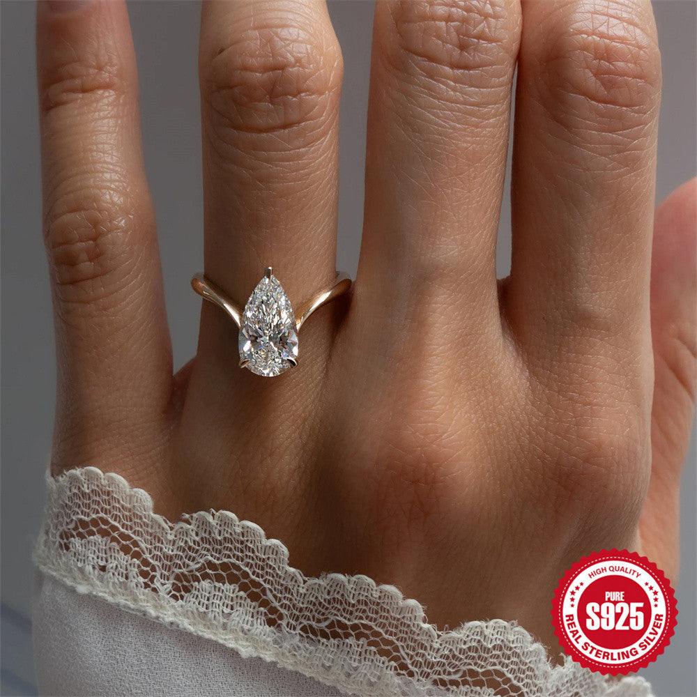 Geometric Line Zircon Engagement Ring – image 7